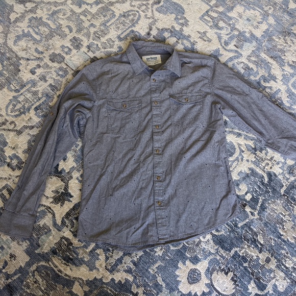 Urban Pipeline Secret Triangle Button Up (M) - Picture 1 of 6